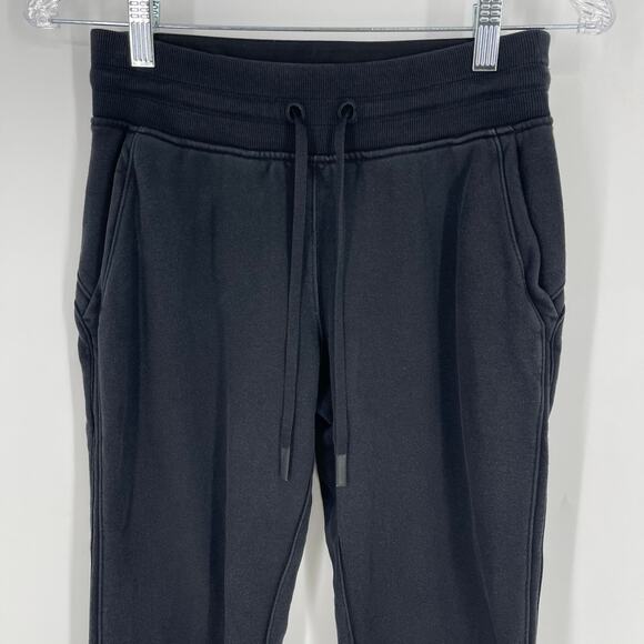 Lululemon Warm Down Jogger II Black Size 4 First Release - Picture 11 of 13